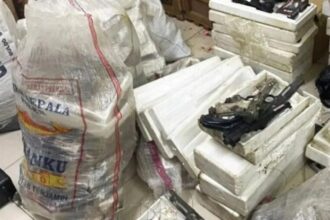 Senjata api yang ditemukan polisi di sebuah sekolah di Jaksel/ Foto: capture ANTARA