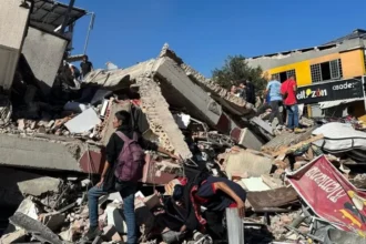 Bangunan runtuh akibat gempa di Kolombia/ Foto: anadolu