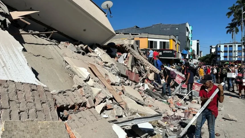 Banguna runtuh akibat gempa bumi di Kolombia/ Foto: Anadolu