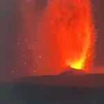 Lava pijar erupsi Gunung Anak Krakatau/ Foto: Ist