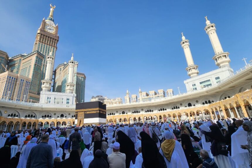 Suasana haji dan umrah di Mekkah/ Foto: KOMPAS