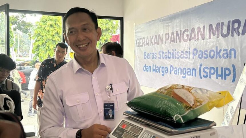 Direktur Utama Perum Bulog Ahmad Rizal Ramdhani / Foto; CNBC