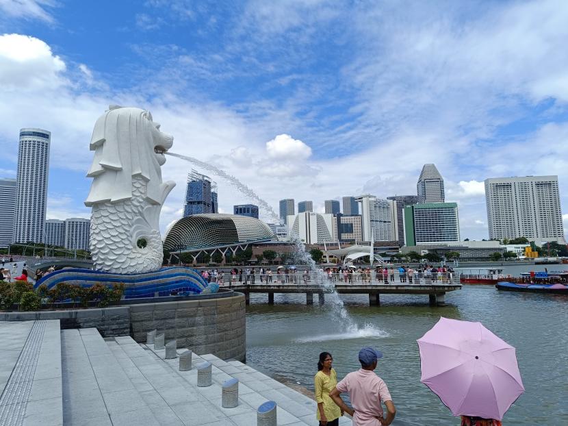 Ikon Singapura patung Merlion yang berada di kawasan Marina Bay Sands/ Foto: Ist
