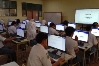 Siswa mengerjakan TKA Tahun 2026/ foto: Ist