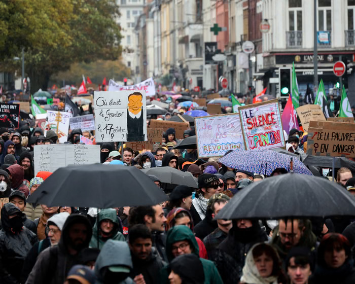 Aksi unjuk rasa di Prancis/ Foto: the guardian